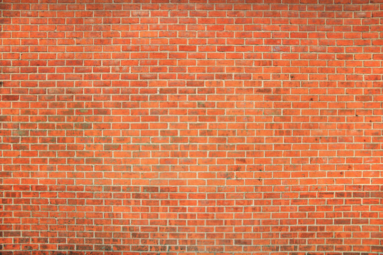 una pared de ladrillos